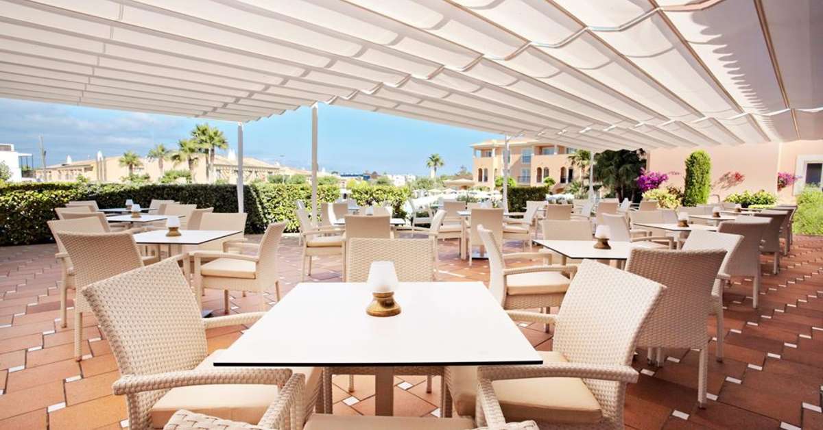 Ein Foto von den Einrichtungen im Grupotel Macarella Suites & Spa