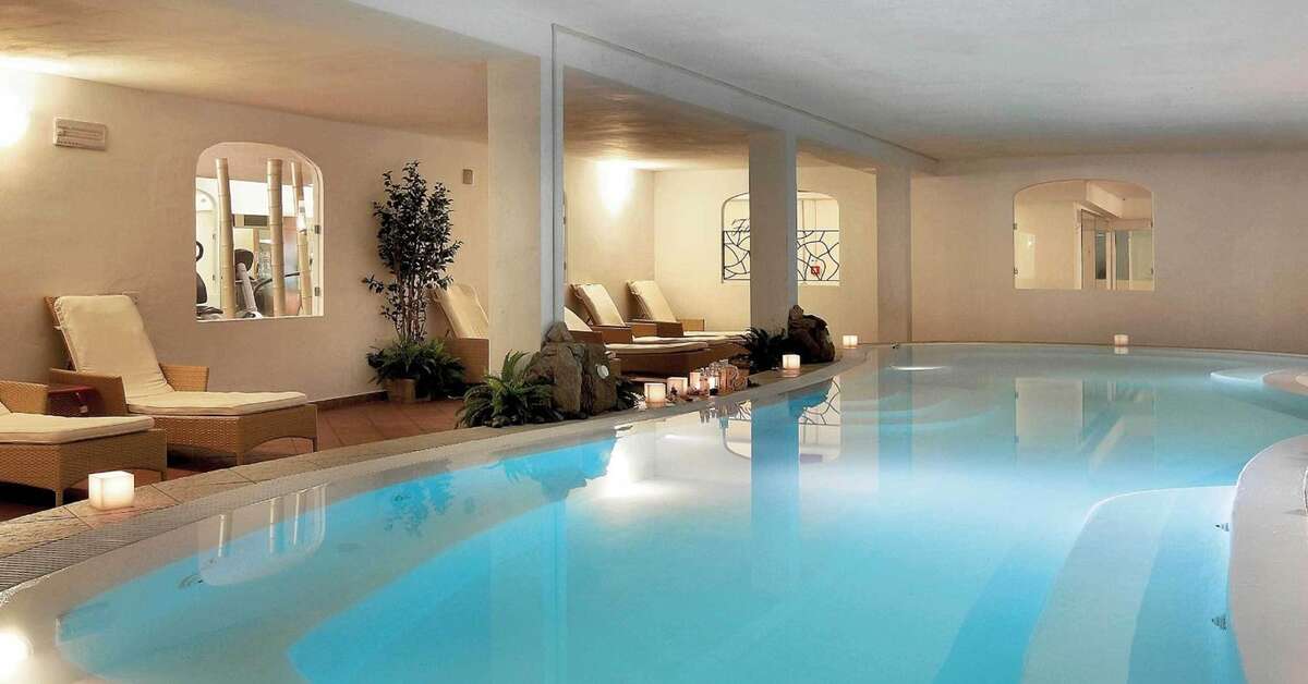 Een foto van het zwembad bij Colonna Resort