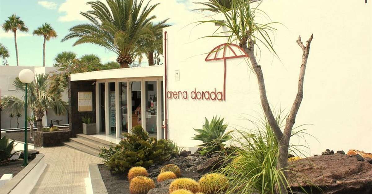 Een foto van de buitenkant van Arena Dorada Appartementen