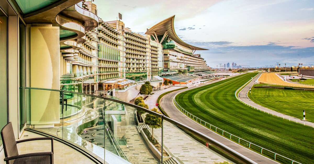 Ein Foto The Meydan Hotel