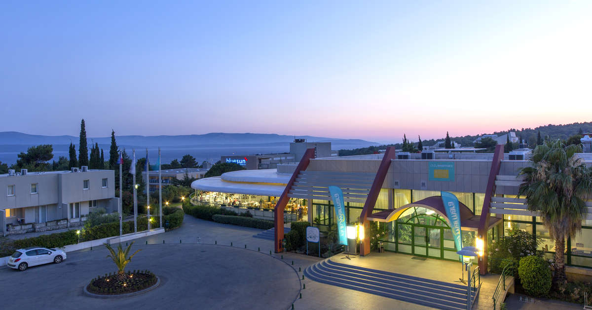 Een foto van de buitenkant van Bluesun Bonaca Resort