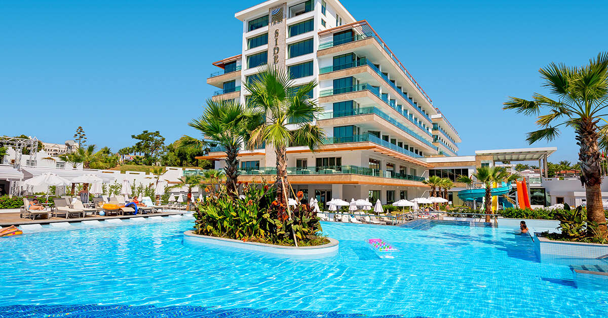 Ein Foto vom Pool im Side Sunport Hotel & Spa