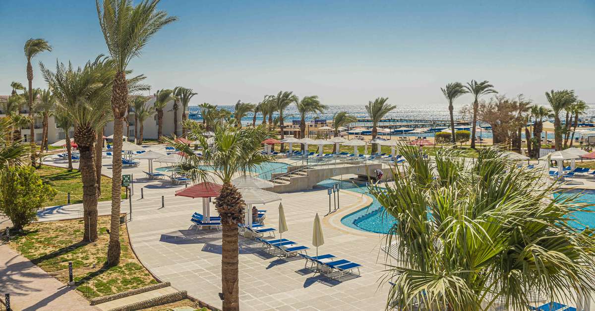 Een foto van het zwembad bij Amarina Abu Soma Resort & Aquapark