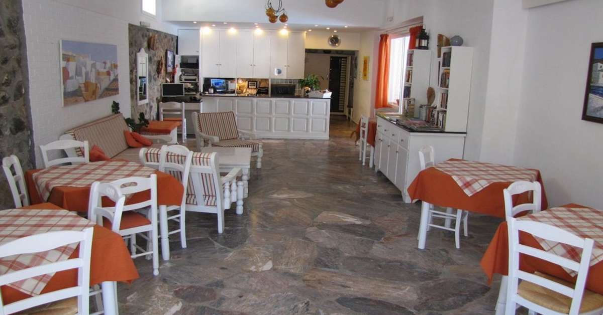 Een foto van het terras bij Villa Angira