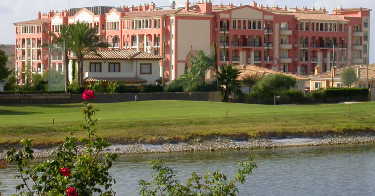 Een foto van de buitenkant van Hotel Bonalba Alicante