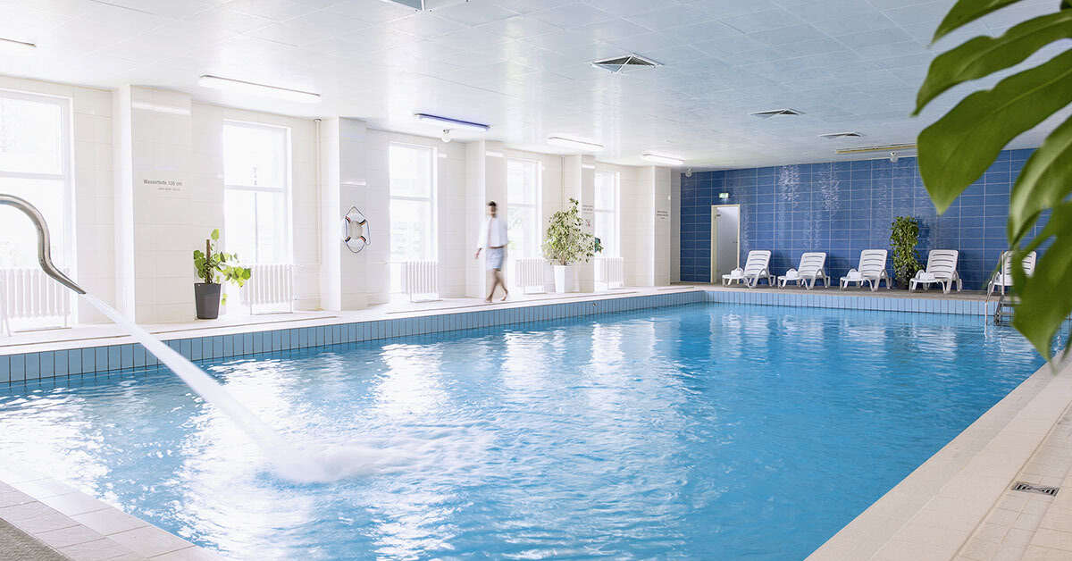 Een foto van het zwembad bij Ahorn Waldhotel Altenberg