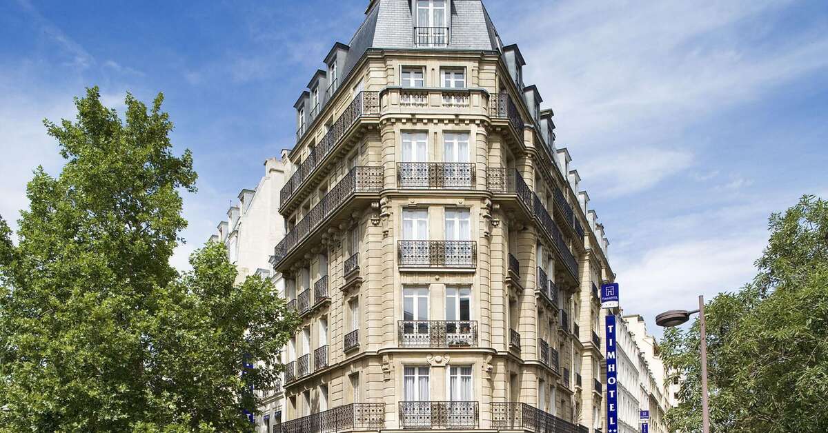 Een foto van de buitenkant van Timhotel Paris Gare Montparnasse