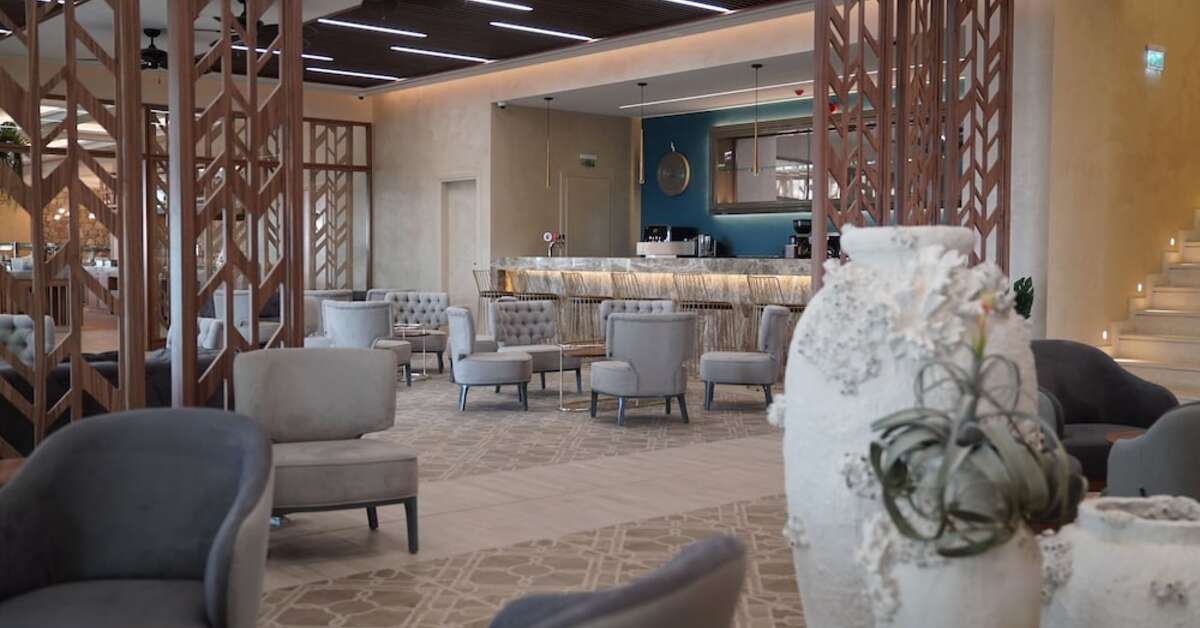 Een foto van de faciliteiten bij Almyros Beach Hotel