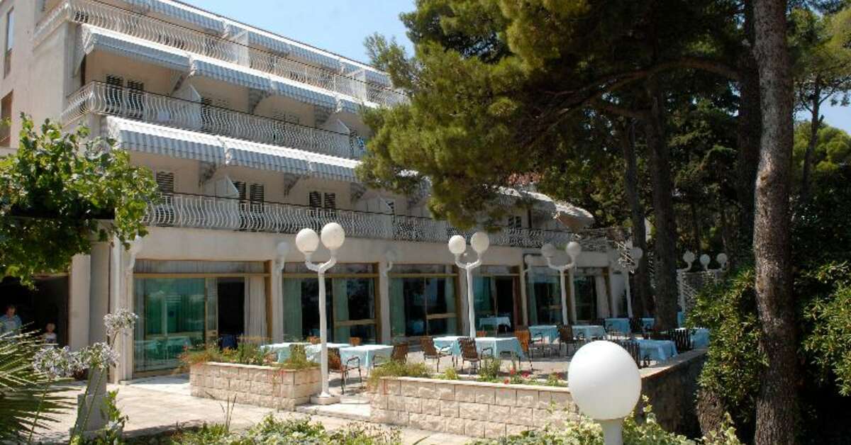 Een foto van de buitenkant van Hotel Splendid