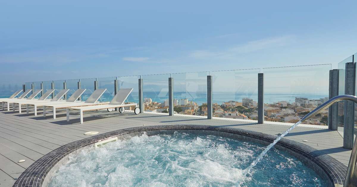Ein Foto BG Tonga & Suites Tower Design Hotel