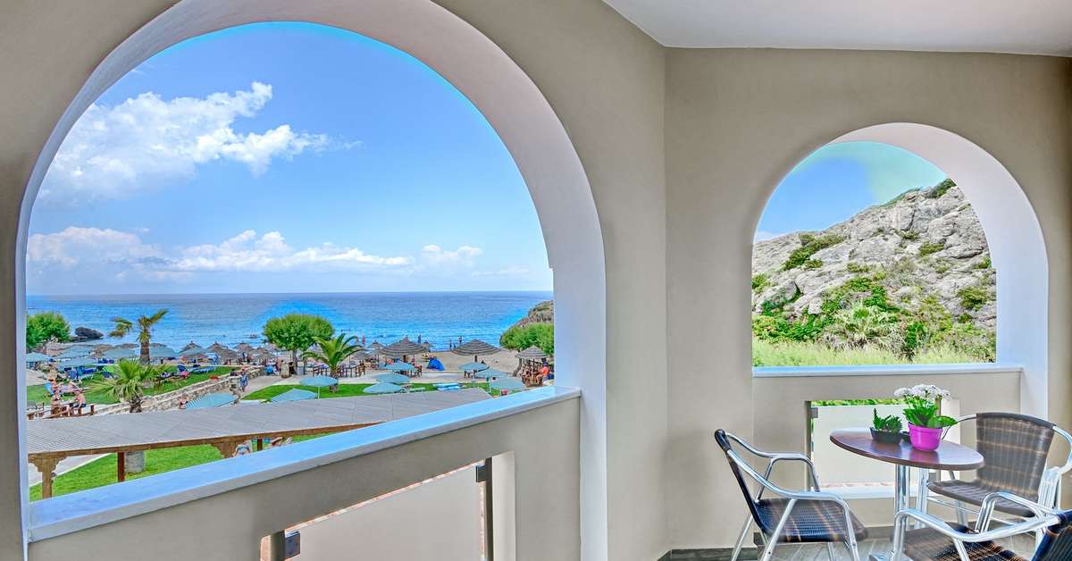Een foto van Plaka Beach Resort