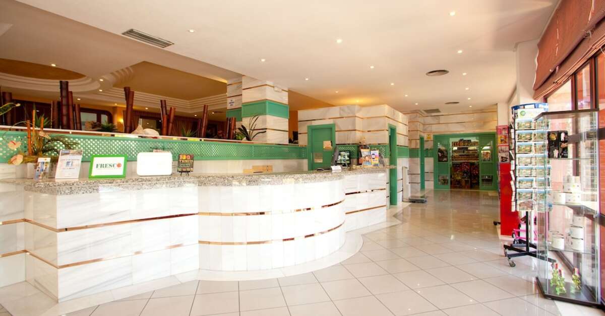 Een foto van het interieur van Aparthotel Aquasol