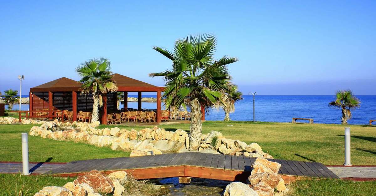 Een foto van het terras bij All Senses Nautica Blue Exclusive Resort