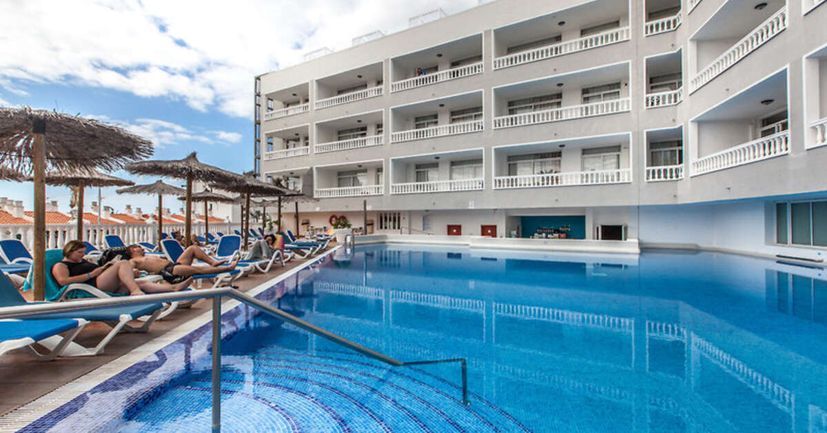 Een foto van het zwembad bij Blue Sea Hotel Lagos de Cesar