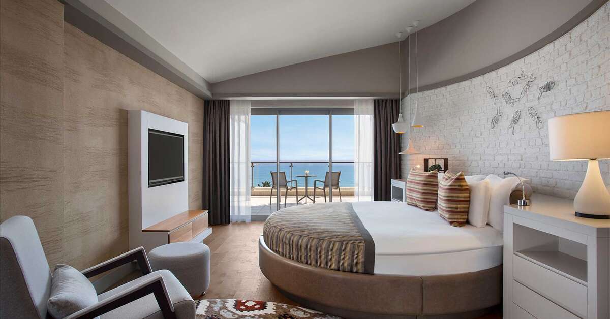 Een foto van Acanthus Cennet Barut Collection