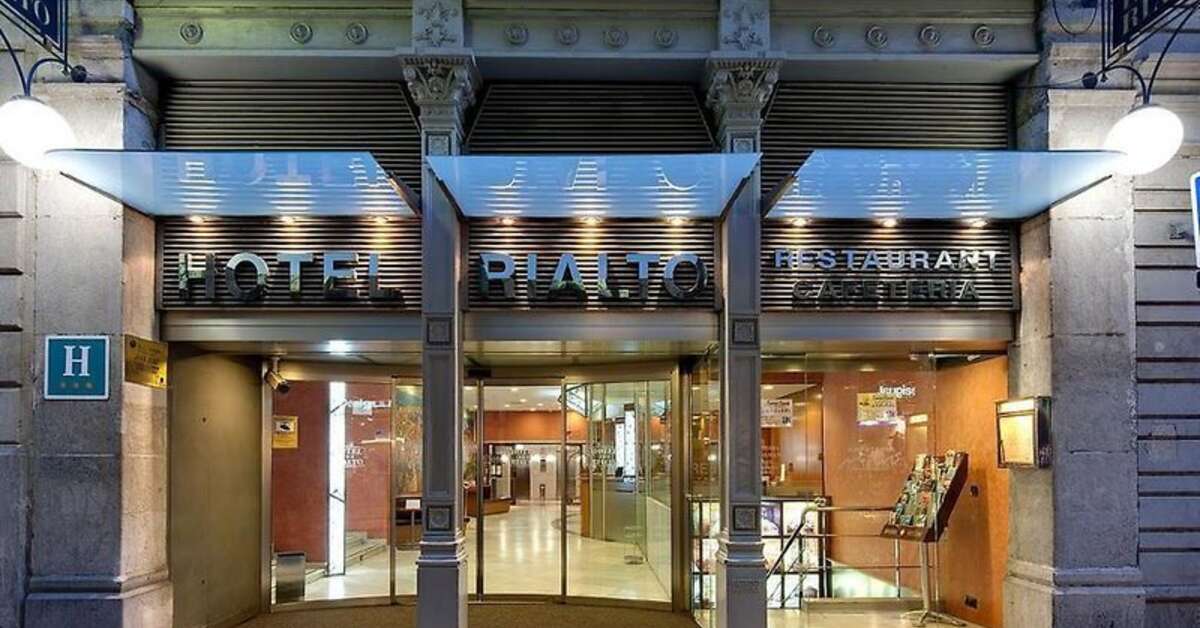 Een foto van de buitenkant van Hotel Rialto