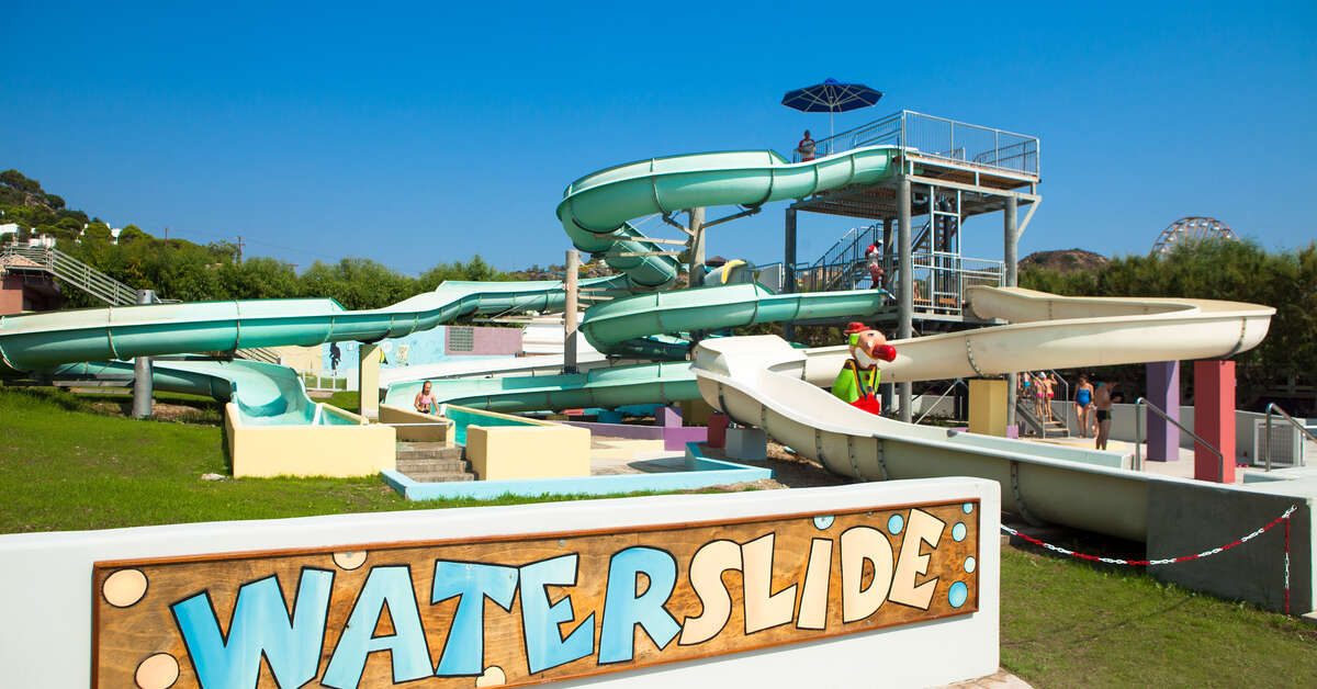 Een foto van het zwembad bij Esperides Beach Family Resort