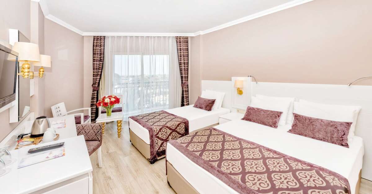 Een foto van Serenis Hotel