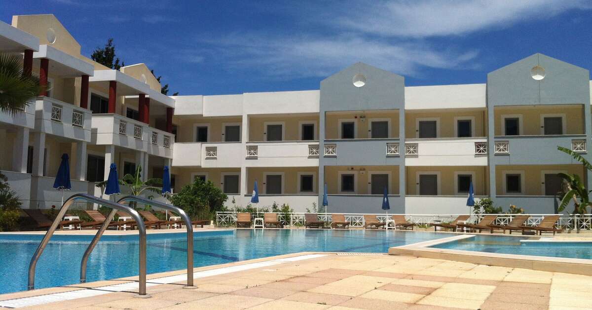 Een foto van het zwembad bij Olga's Paradise Appartementen