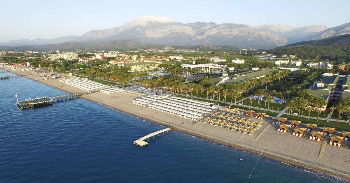 Een foto van het strand bij Dobedan World Palace Kemer