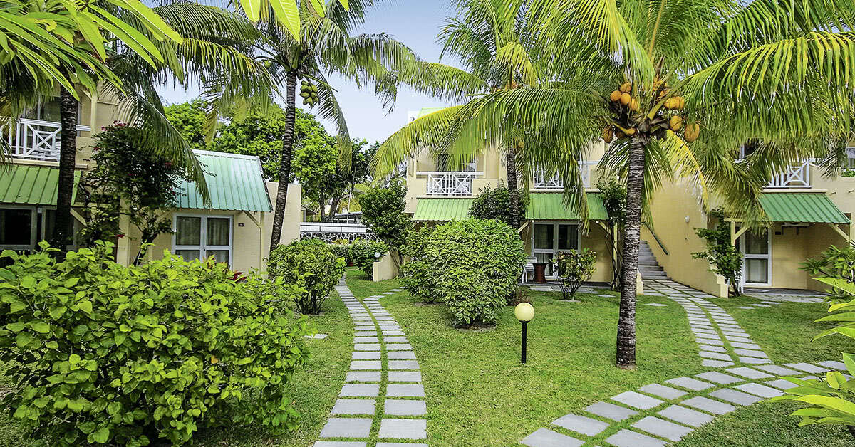 Een foto van de buitenkant van Silver Beach Hotel