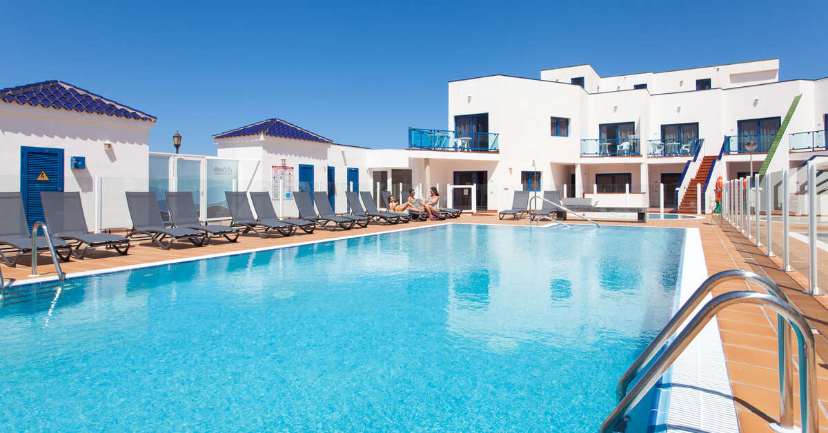 Een foto van het zwembad bij Appartementen Tao Cotillo