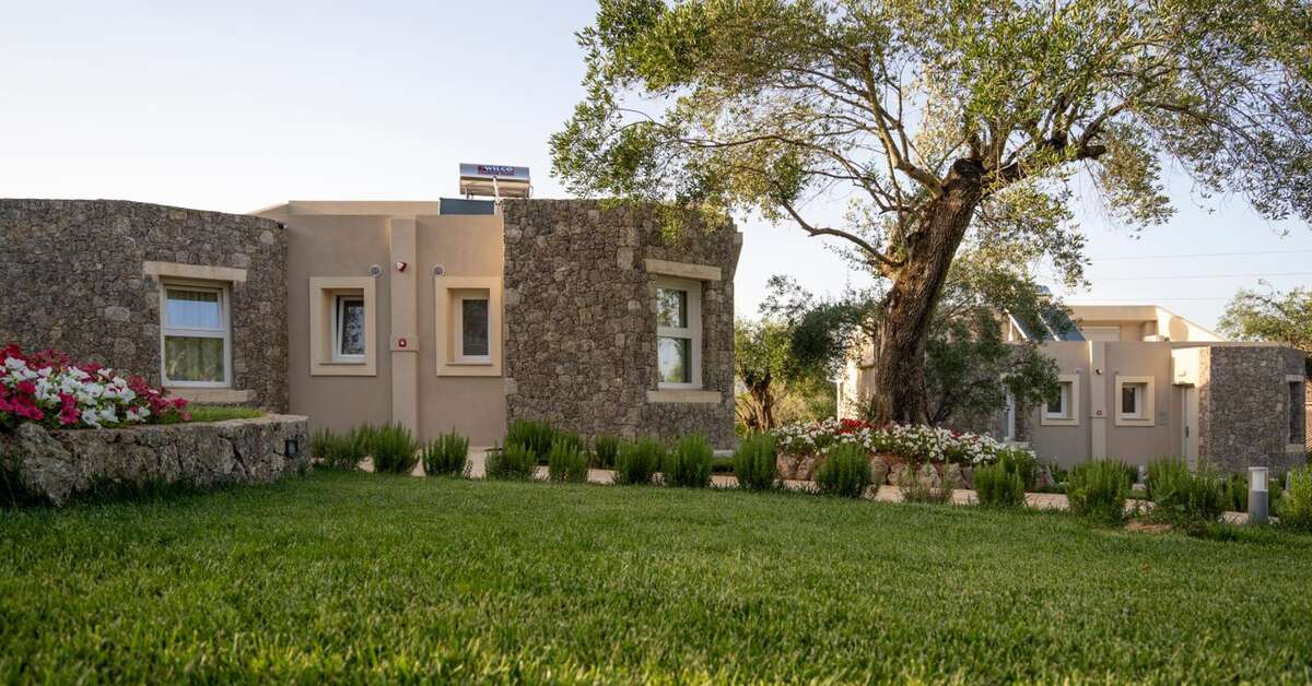 Een foto van de buitenkant van Art Hotel Debono