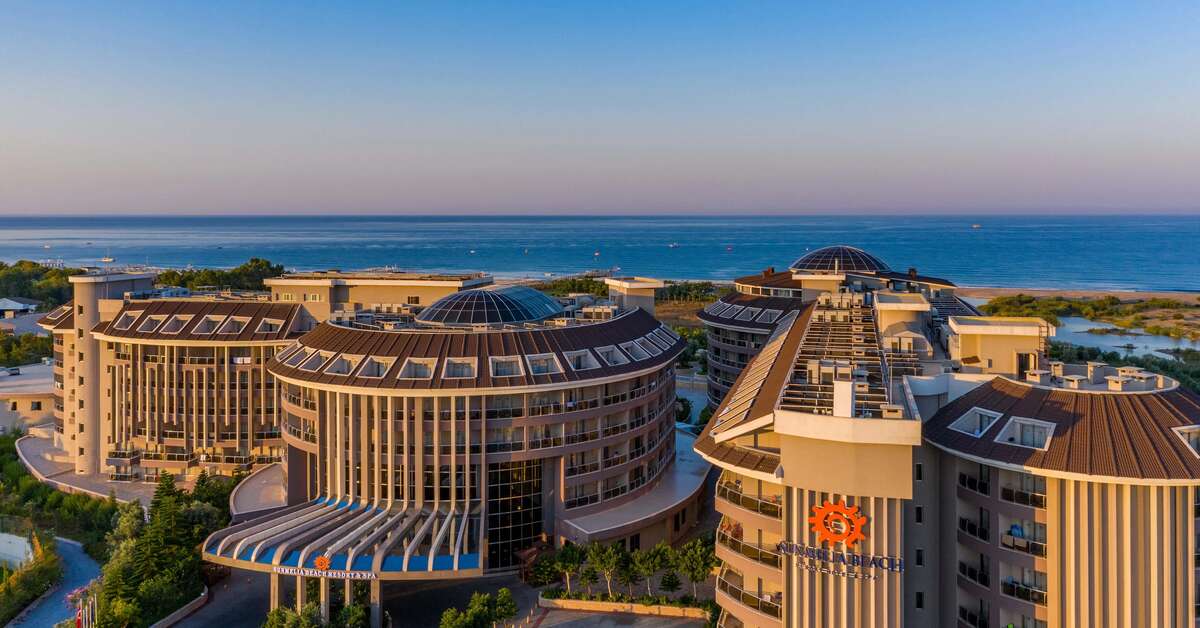 Een foto van de buitenkant van Sunmelia Beach Resort & Spa