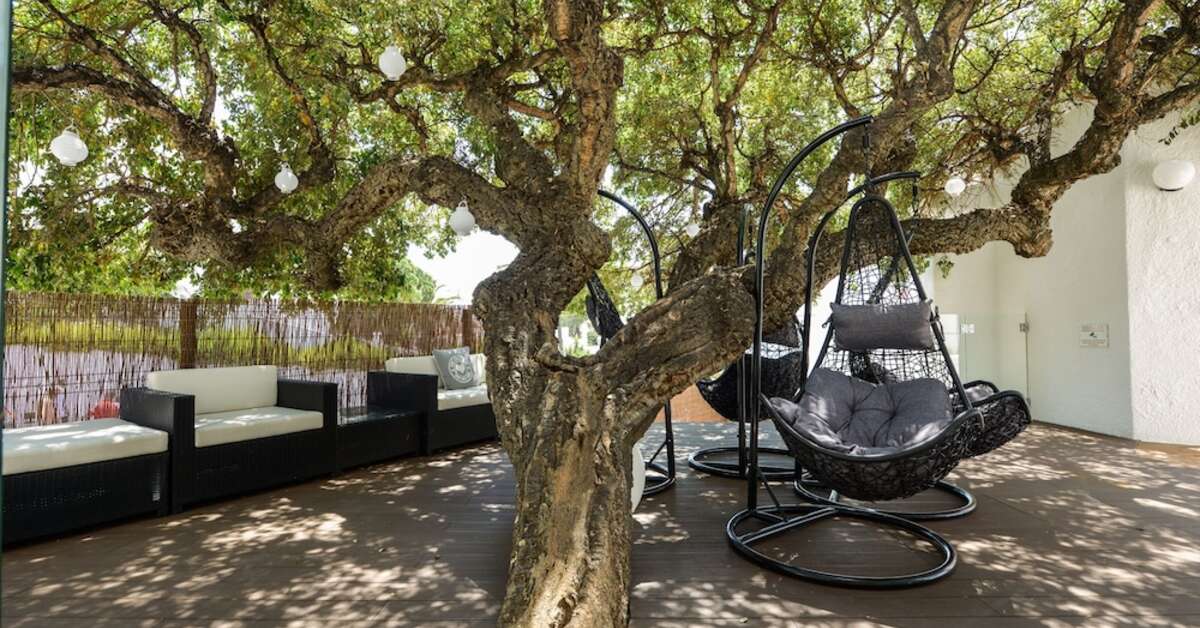 Een foto van het terras bij 3HB Golden Beach Appartementen