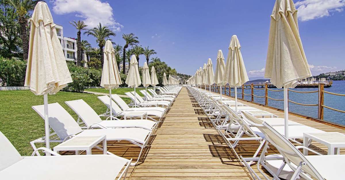 Een foto van het terras bij Hotel Baia Bodrum