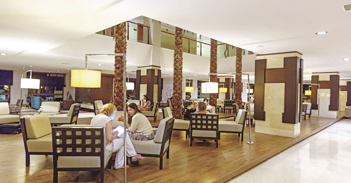 Een foto van het interieur van Club Calimera Serra Palace