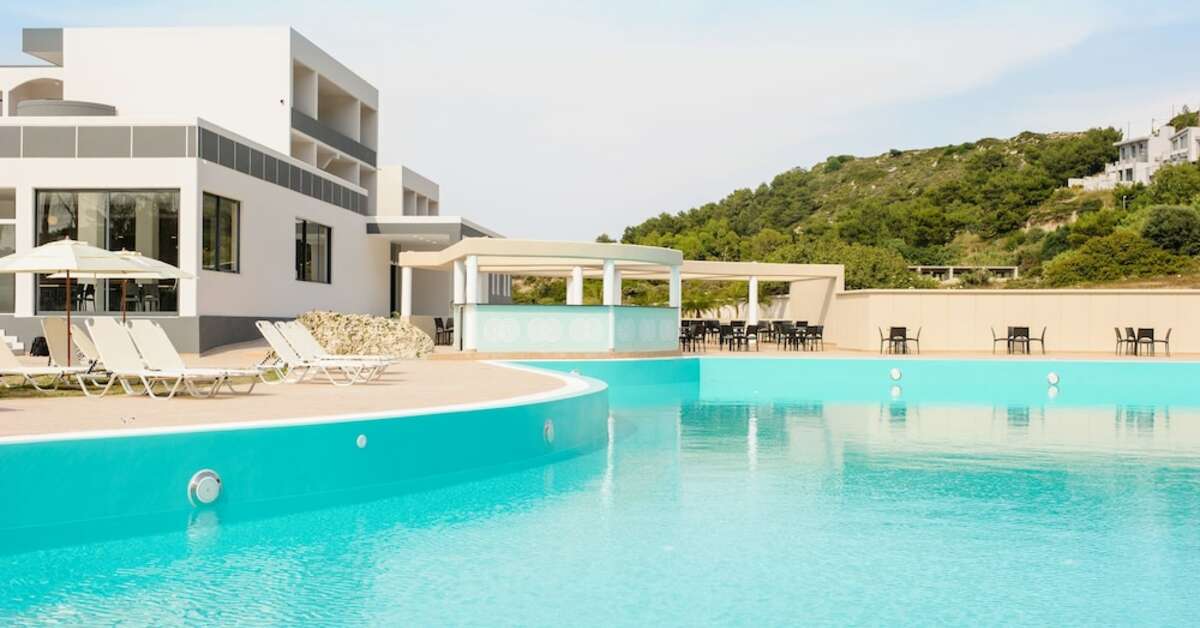 Een foto van het zwembad bij Evita Resort