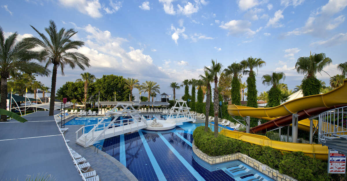 Ein Foto vom Pool im Sealife Buket Beach Hotel	