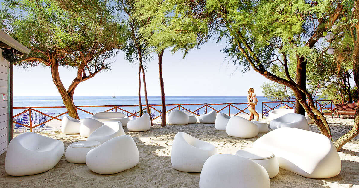Een foto van het strand bij VOI Floriana Resort