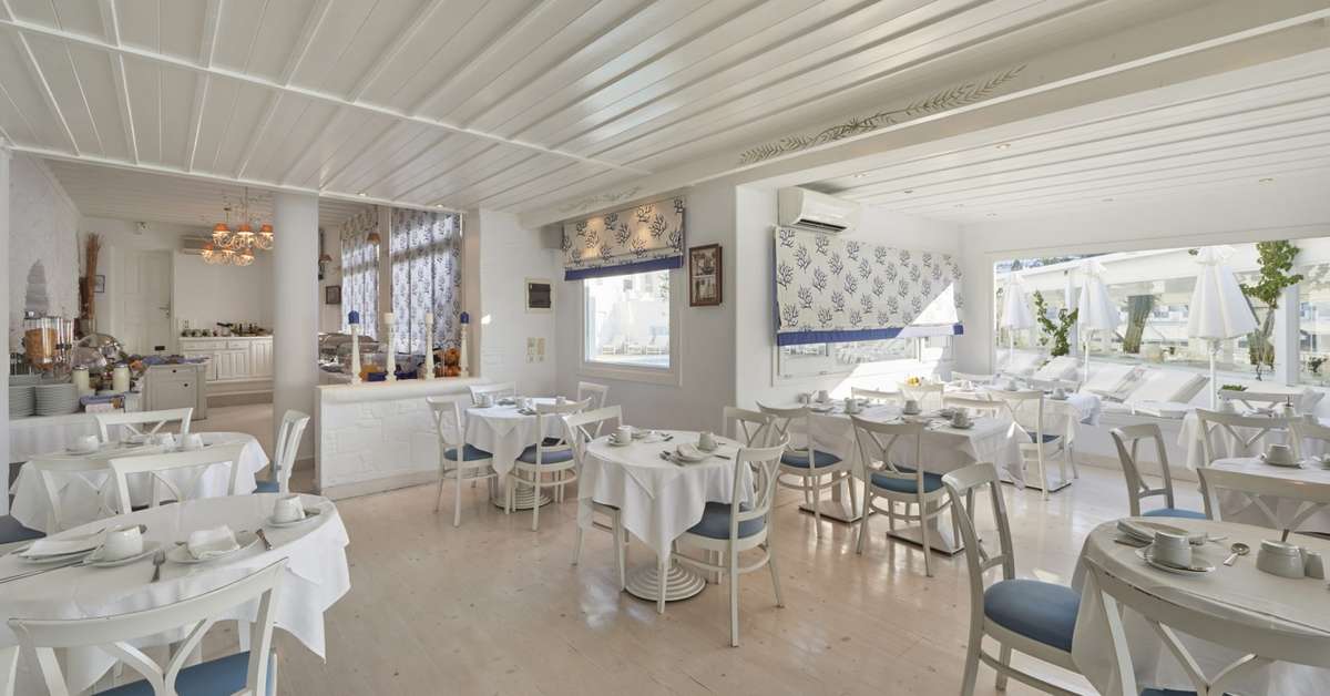 Een foto van Petinos Beach Hotel