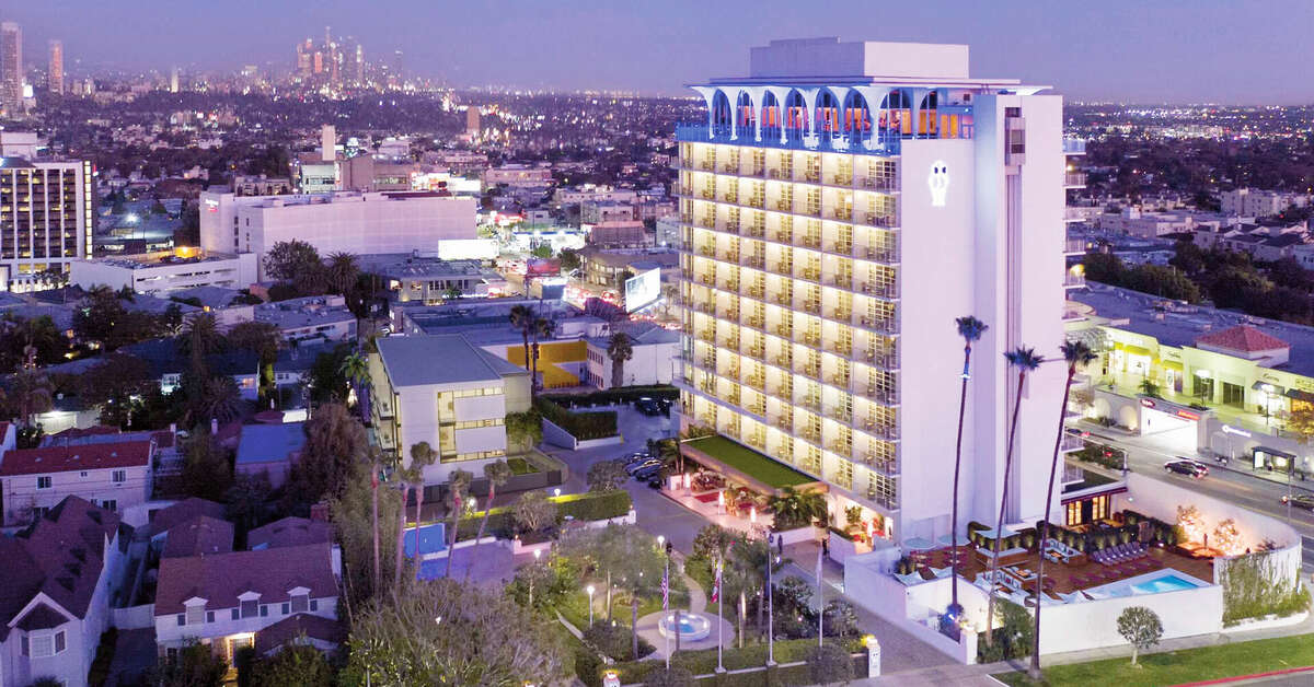 Een foto van Mr. C Beverly Hills