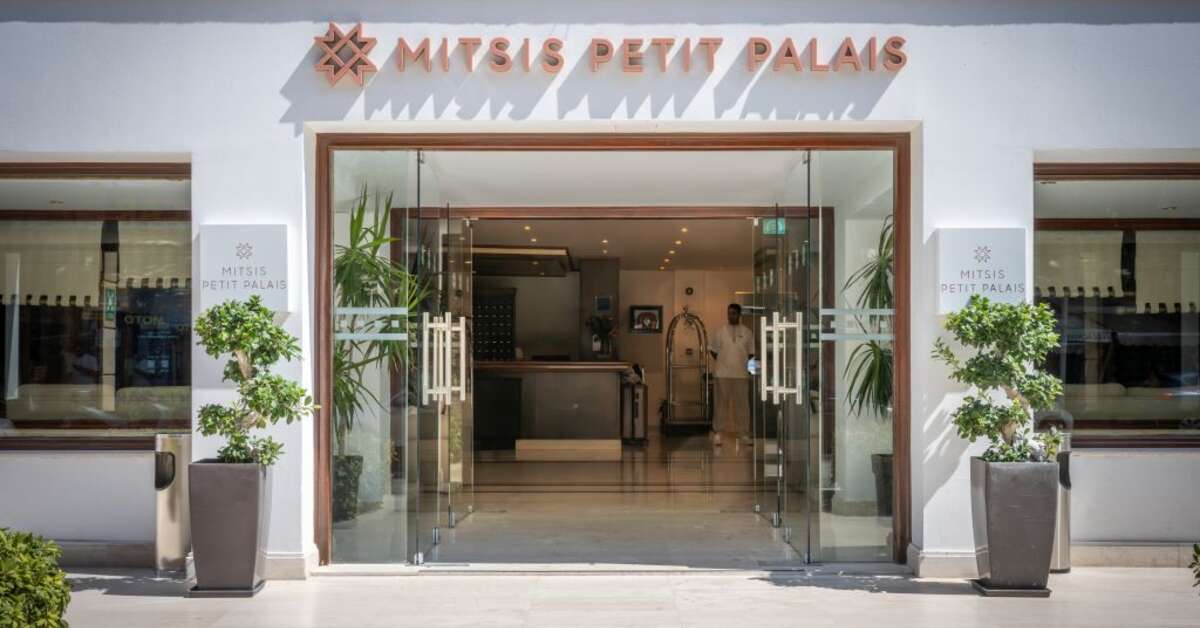 Een foto van Canvas by Mitsis Petit Palais
