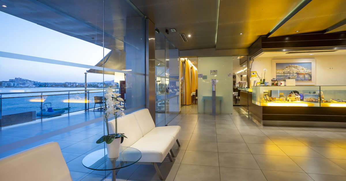 Een foto van het interieur van Hotel Simbad