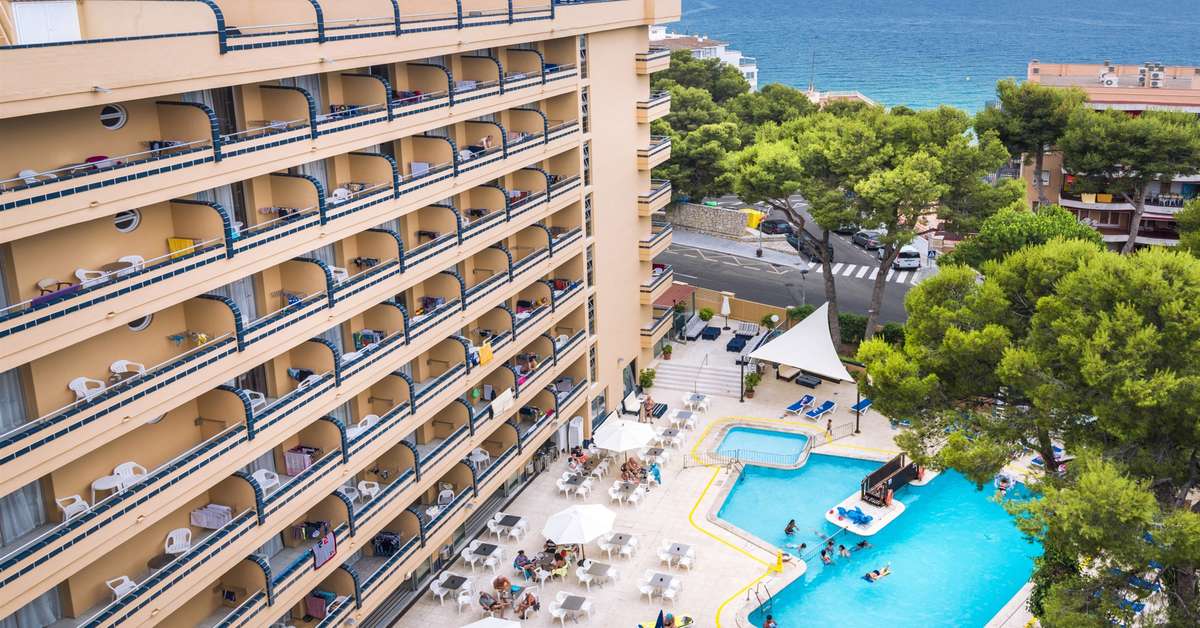 Een foto van het zwembad bij 4R Hotel Playa Park