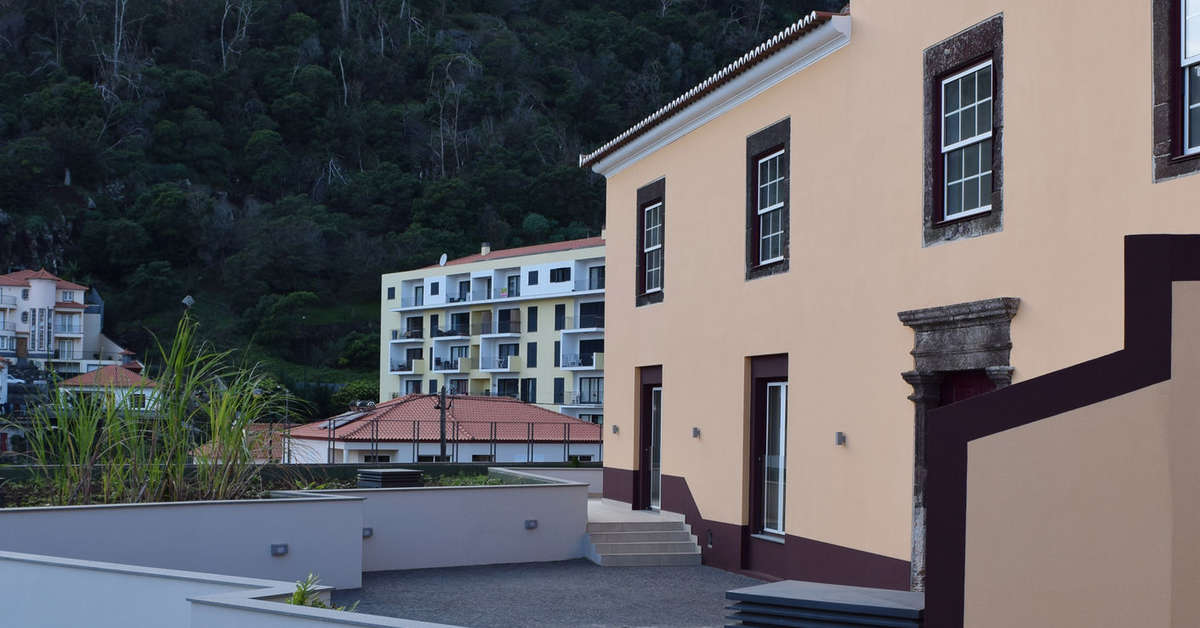 Een foto van de buitenkant van Hotel Solar do Bom Jesus