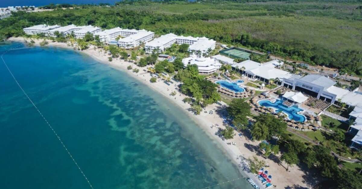 Een foto van de buitenkant van Riu Negril
