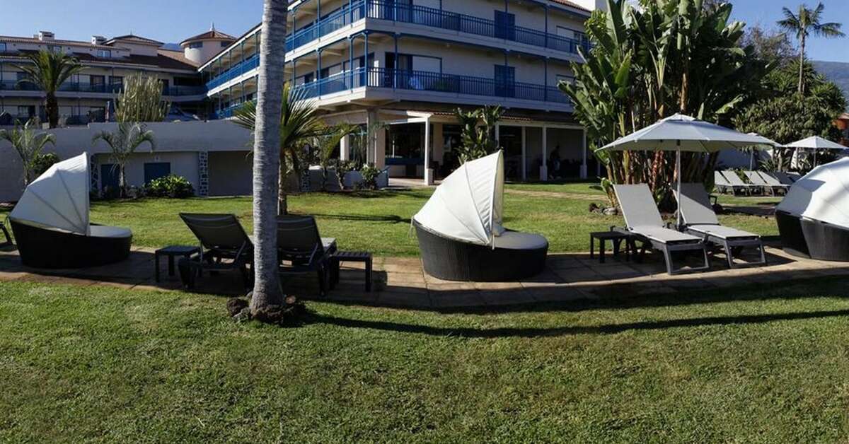 Een foto van de buitenkant van Hotel O7 Tenerife