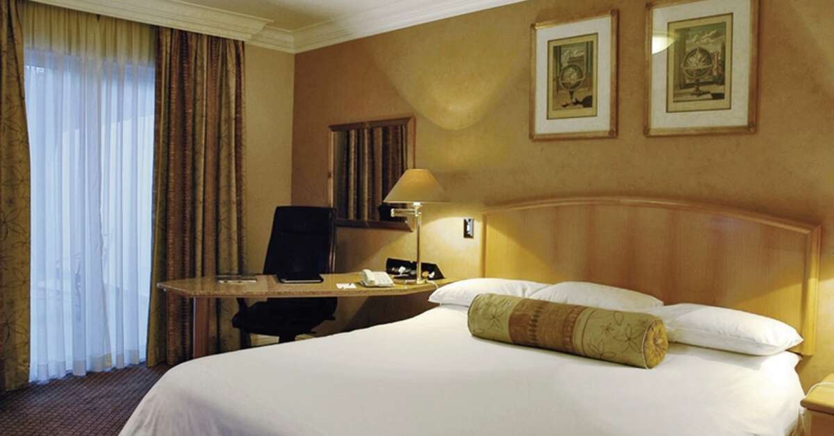 Ein Foto Protea Hotel Balalaika Crown Court