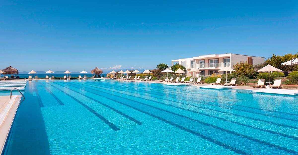 Een foto van het zwembad bij Karya Family Resort