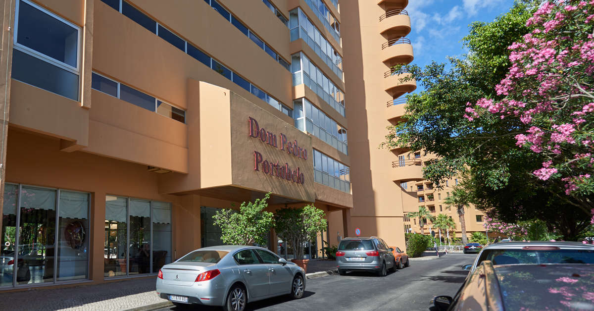 Een foto van de buitenkant van Portobelo Vilamoura - Marina & Beach Aparthotel