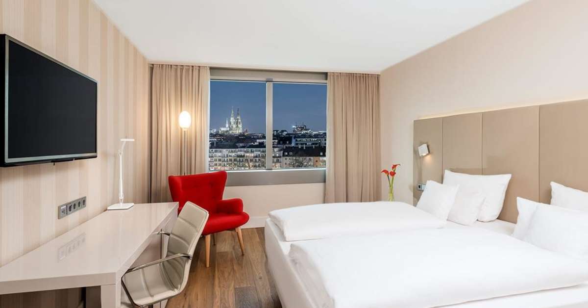 Een foto van het interieur van NH Collection Köln Mediapark
