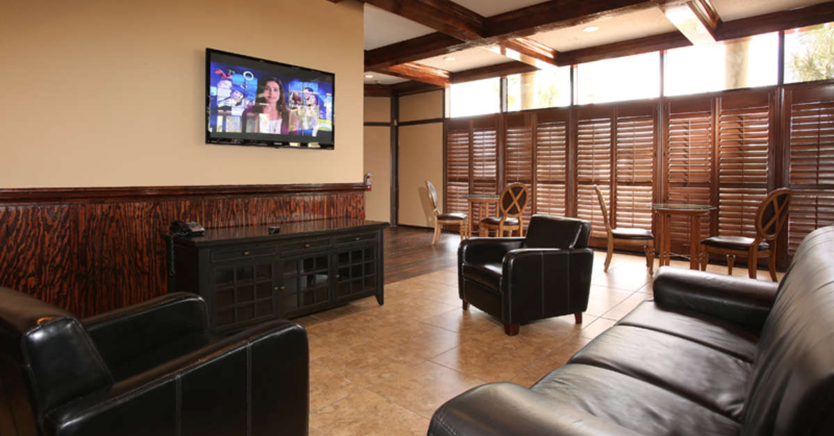 Een foto van het interieur van Legacy Vacation Resort