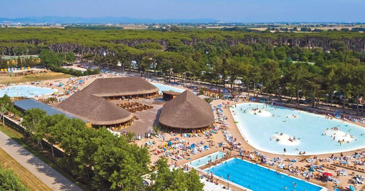 Een foto van het zwembad bij Camping Village Park Albatros