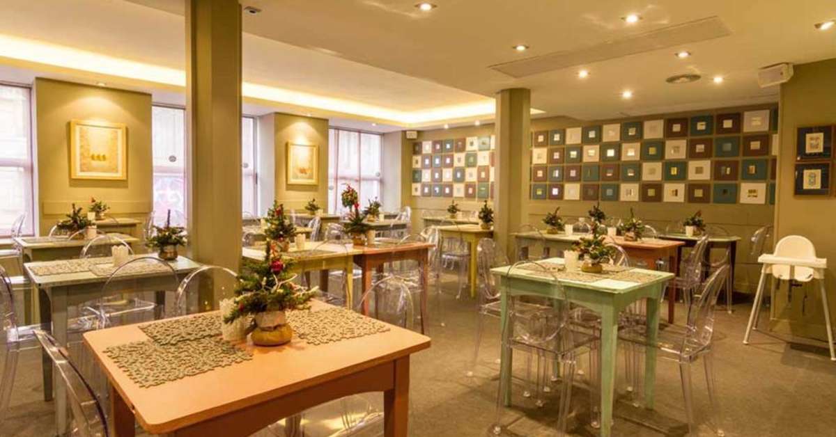 Ein Foto Hotel Moderno