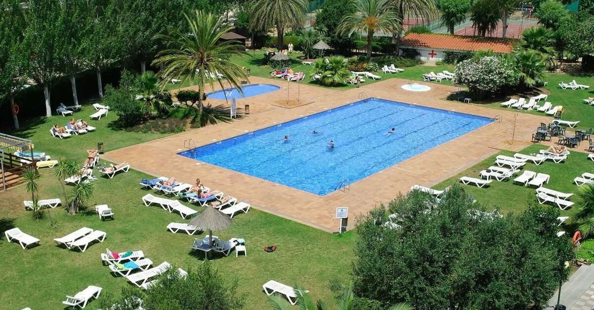 Een foto van het zwembad bij Hotel Surf-Mar by Samba Hotels